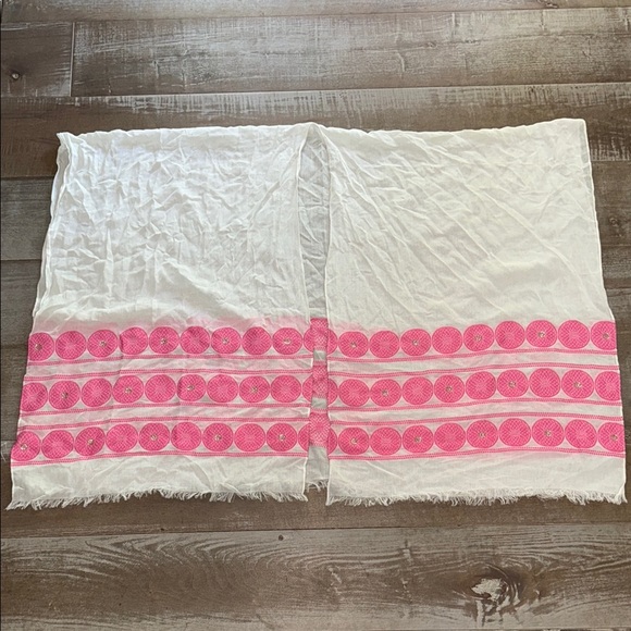 White and Pink Patterned Ruana - Picture 2 of 6